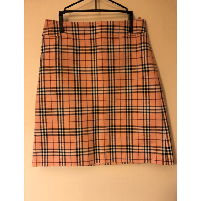 BURBERRY(バーバリー)のBURBERRY♡ピンクスカート レディースのスカート(ひざ丈スカート)の商品写真