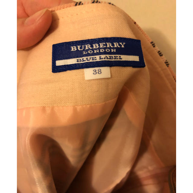 BURBERRY(バーバリー)のBURBERRY♡ピンクスカート レディースのスカート(ひざ丈スカート)の商品写真