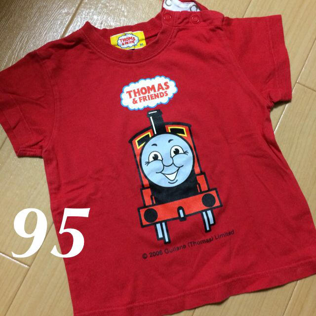 95 美品 ジェームズ Tシャツ  キッズ/ベビー/マタニティのキッズ服男の子用(90cm~)(その他)の商品写真