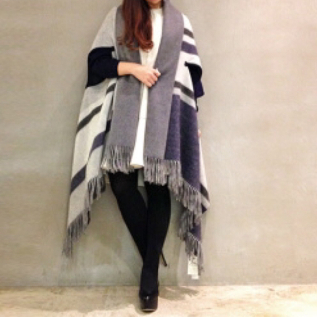 BED&BREAKFAST(ベッドアンドブレックファスト)のGREED STRIPE STOLE PONCHO レディースのジャケット/アウター(ポンチョ)の商品写真