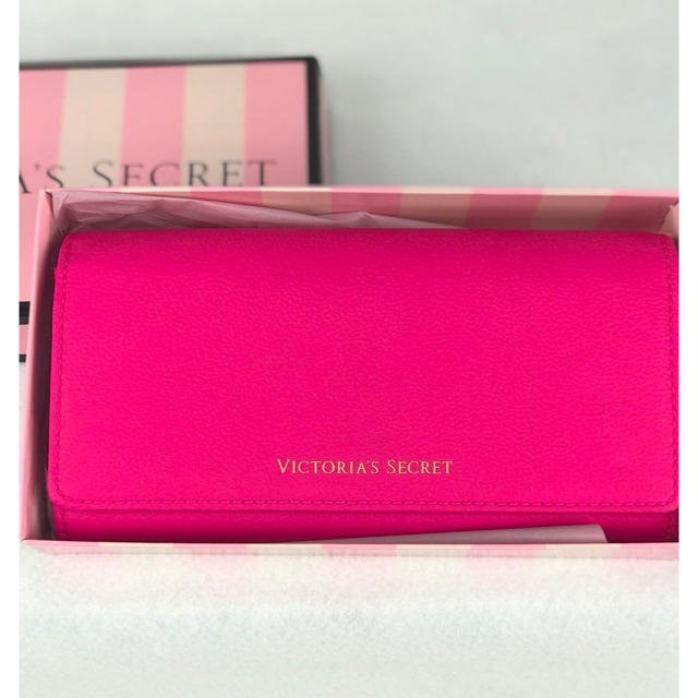 Victoria's Secret(ヴィクトリアズシークレット)のなあ様専用VICTORIA'S SECRET 長財布ピンク カバンピンク レディースのファッション小物(財布)の商品写真