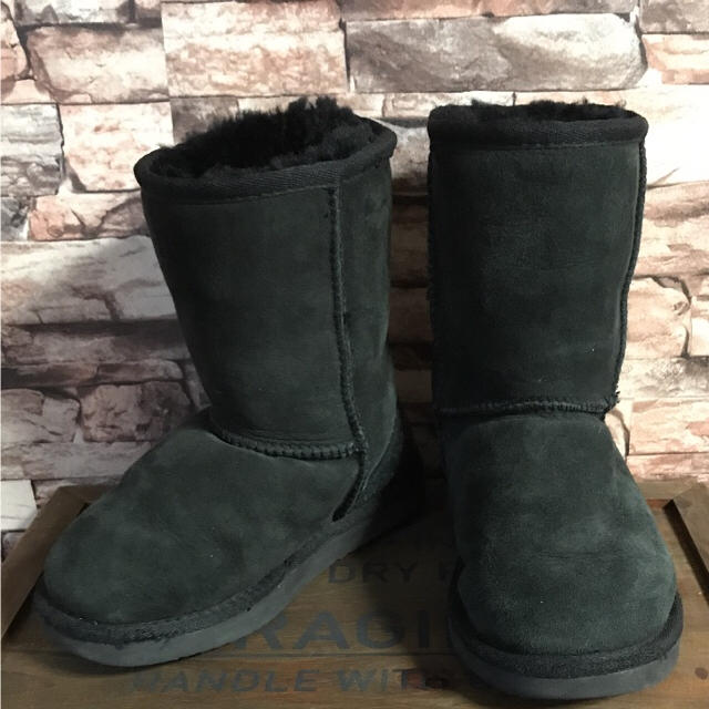 UGG(アグ)のアグ ムートンブーツ キッズ 19〜20センチ キッズ/ベビー/マタニティのキッズ靴/シューズ(15cm~)(ブーツ)の商品写真