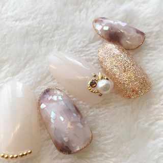 パール❥ホワイトべっ甲ネイル コスメ/美容のネイル(つけ爪/ネイルチップ)の商品写真