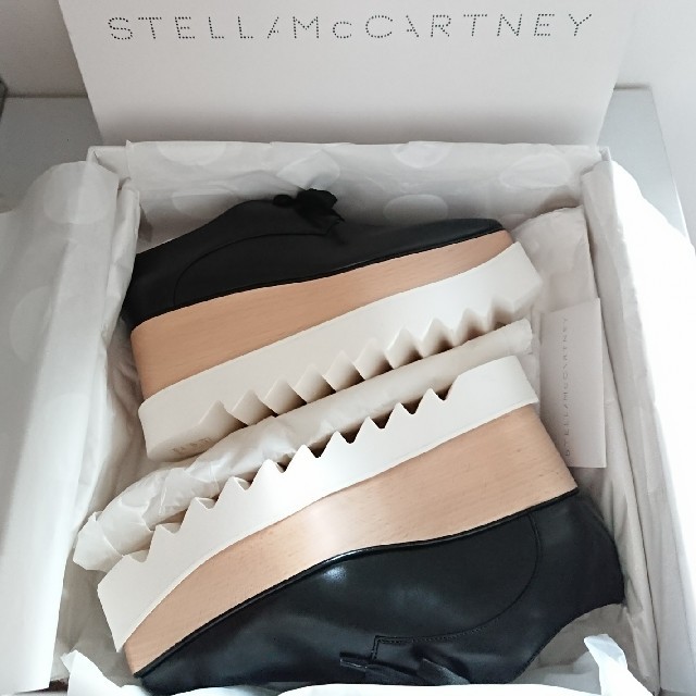 Stella McCartney(ステラマッカートニー)の新品 ステラマッカートニー ブリット ブラック シューズ 23.5 エリス レディースの靴/シューズ(ローファー/革靴)の商品写真