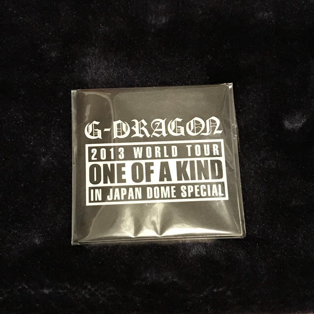 BIGBANG(ビッグバン)のジヨン ステッカーボックス 公式グッズ エンタメ/ホビーのタレントグッズ(ミュージシャン)の商品写真