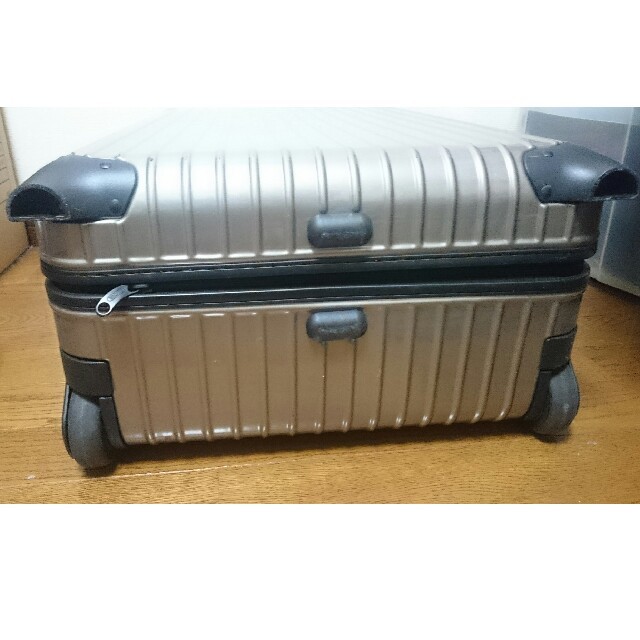 RIMOWA(リモワ)のRIMOWA サルサ スーツケース シャンパンゴールド メンズのバッグ(トラベルバッグ/スーツケース)の商品写真