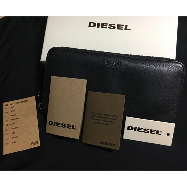 DIESEL(ディーゼル)のDIESEL ディーゼル 牛皮長財布 ブラック　ユニセックス メンズのファッション小物(長財布)の商品写真