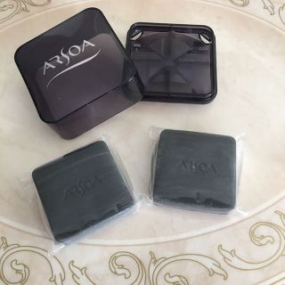 アルソア(ARSOA)のアルソア クイーンシルバー 石鹸、20g×2個。ケースを一つプレゼント。(洗顔料)