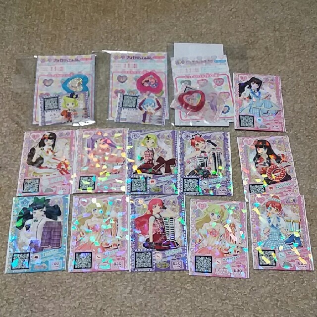 T-ARTS(タカラトミーアーツ)のアイドルタイム プリパラ カードセット エンタメ/ホビーのおもちゃ/ぬいぐるみ(キャラクターグッズ)の商品写真