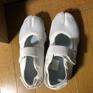 ナイキ(NIKE)のエアリフト 白 25センチ(スニーカー)