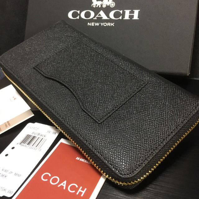 COACH(コーチ)の限定セール❣️新品コーチ長財布F52372ブラック×ゴールド グレインレザー レディースのファッション小物(財布)の商品写真