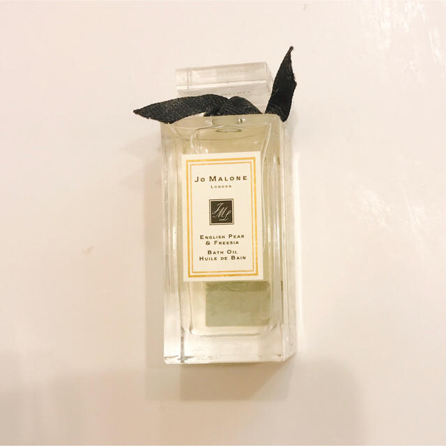 Jo Malone(ジョーマローン)のJo MALONE バスオイル 新品 30ml コスメ/美容のボディケア(入浴剤/バスソルト)の商品写真