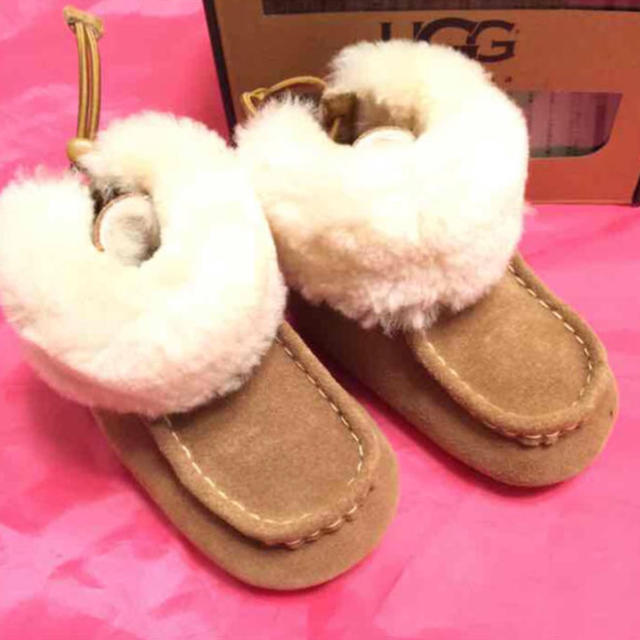 美品 箱付き ugg アグ ベビー ブーツ