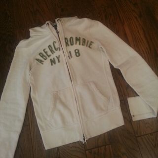 アバクロンビーアンドフィッチ(Abercrombie&Fitch)のアバクロ♡パーカー(パーカー)