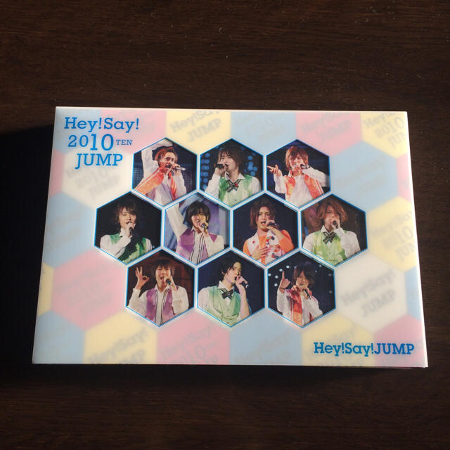 Hey! Say! JUMP(ヘイセイジャンプ)の《デビュー10周年お祝い価格》Hey!Say!JUMP DVD TEN JUMP チケットの音楽(男性アイドル)の商品写真