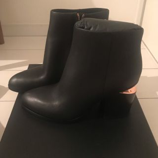 新品未使用　Alexander Wang GABI メタルヒールショートブーツ