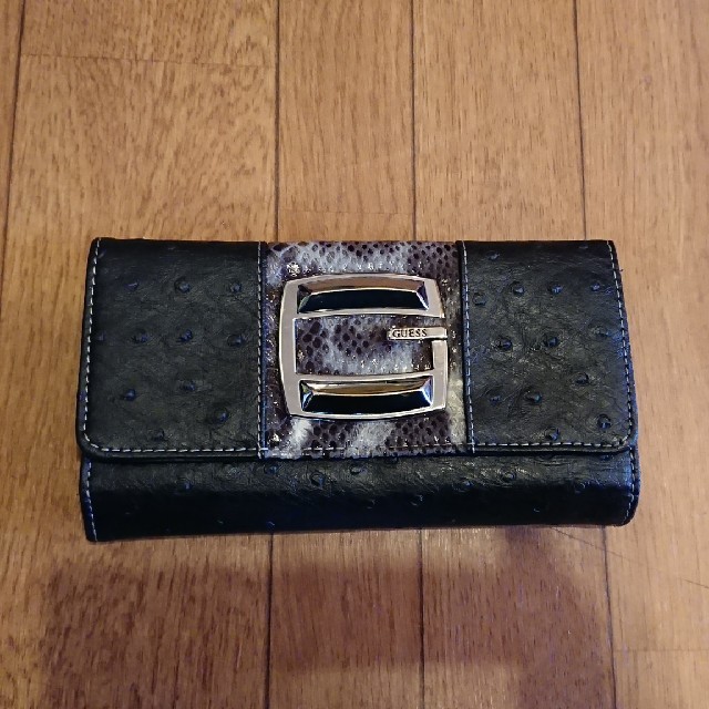 GUESS(ゲス)の☆GUESS長財布☆美品☆ レディースのファッション小物(財布)の商品写真