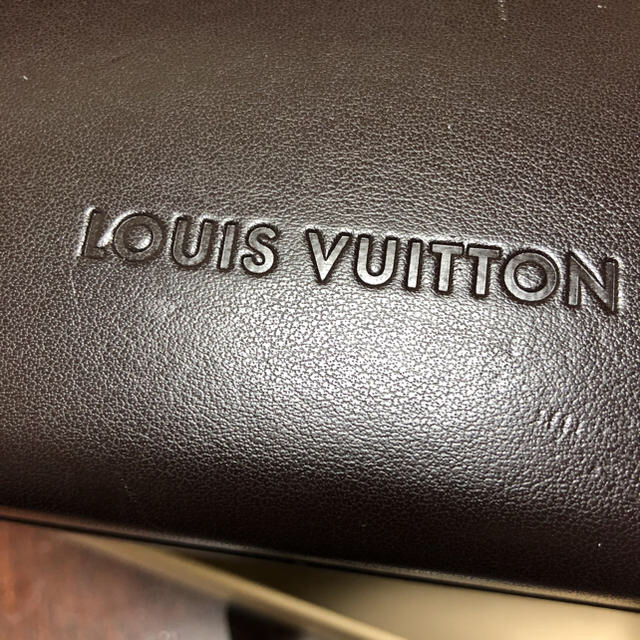LOUIS VUITTON(ルイヴィトン)の新春セールルイビトン眼鏡ケース、ボックスのみ レディースのファッション小物(その他)の商品写真