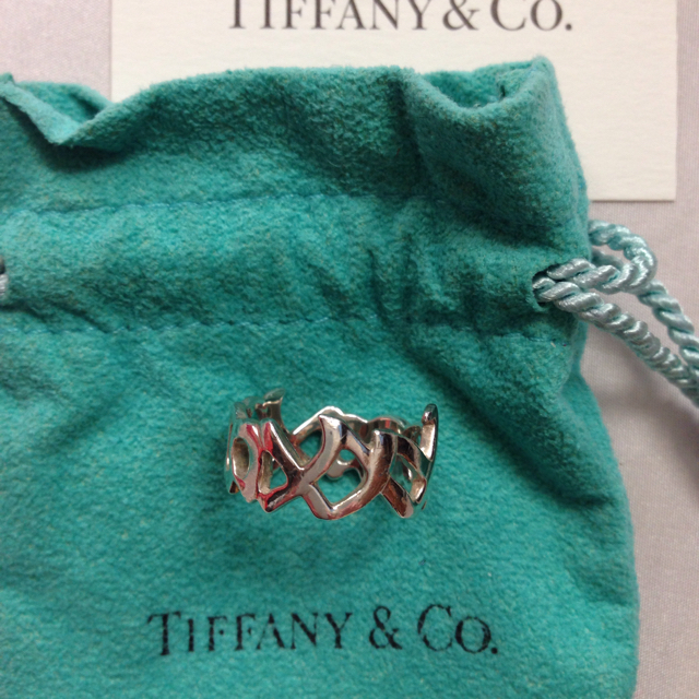 Tiffany & Co.(ティファニー)のTiffany&co パロマピカソ ラブ&キス リング  レディースのアクセサリー(リング(指輪))の商品写真