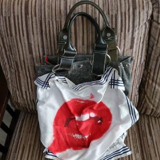 ヴィヴィアンウエストウッド(Vivienne Westwood)のヴィヴィアンウエストウッド  リップバッグ(ハンドバッグ)