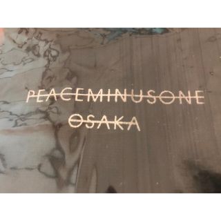 ピースマイナスワン(PEACEMINUSONE)のpeaceminusone トートバッグ 缶バッチ(K-POP/アジア)