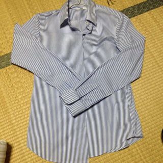 ユニクロ(UNIQLO)のUNIQLOワイシャツ(シャツ/ブラウス(長袖/七分))