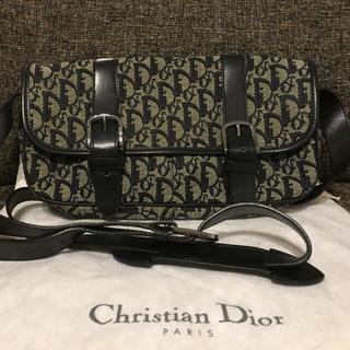 クリスチャンディオール(Christian Dior)のクリスチャンディオール　Christian Dior 斜め掛けショルダーバッグ　(ショルダーバッグ)