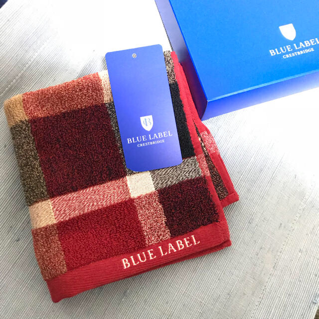BURBERRY BLUE LABEL(バーバリーブルーレーベル)のブルーレーベル クレストブリッジ   レディースのファッション小物(ハンカチ)の商品写真