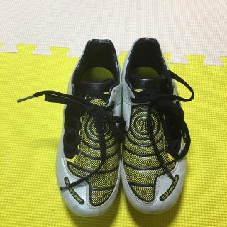 ナイキ(NIKE)の子供ナイキスパイク21.5お値下げ中(スニーカー)