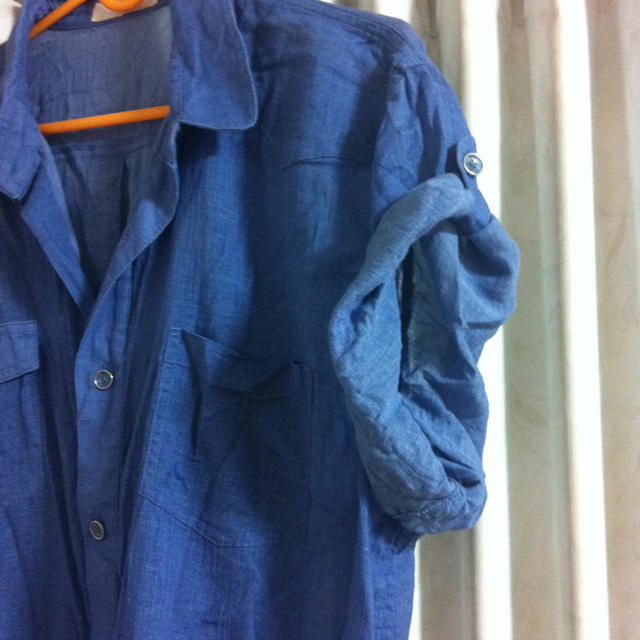 JEANASIS(ジーナシス)のデニム風シャツ レディースのトップス(シャツ/ブラウス(半袖/袖なし))の商品写真