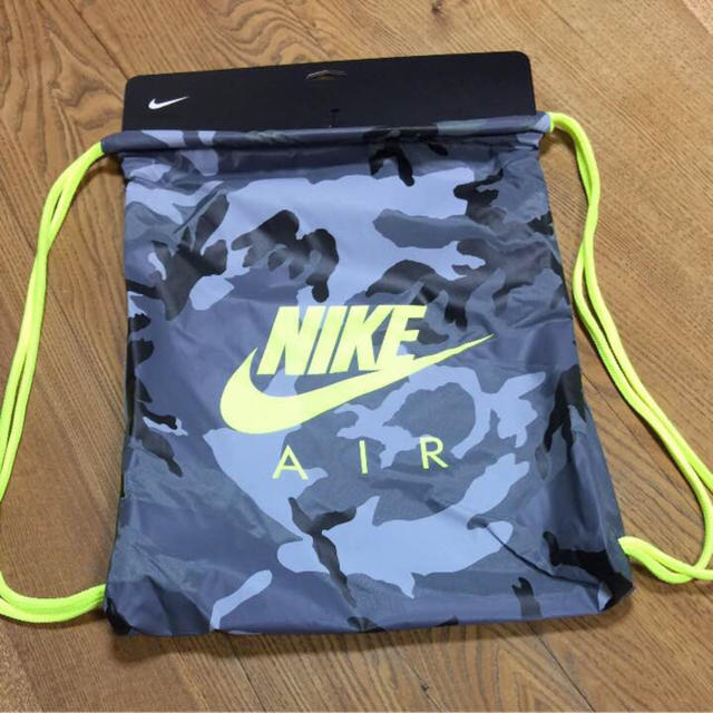 NIKE(ナイキ)の新品 ナイキ  ナップサック 迷彩 メンズのバッグ(バッグパック/リュック)の商品写真