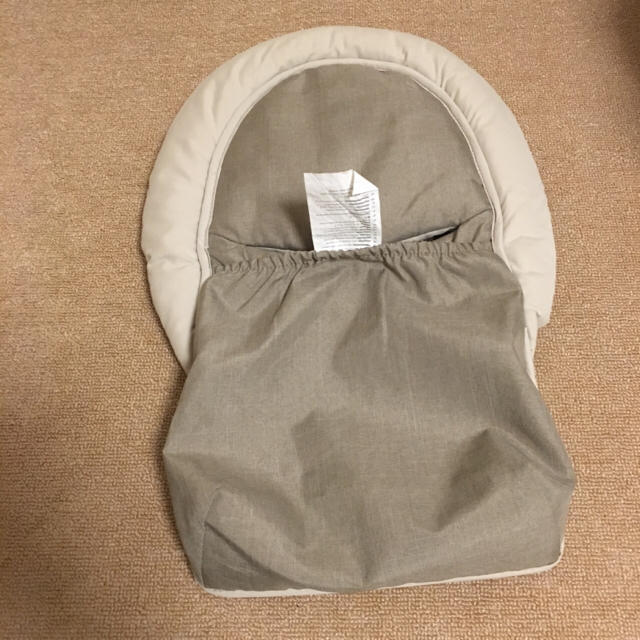 Stokke(ストッケ)の【超美品】STOKKE★ストッケ／純正インナークッション！使用少なく綺麗♪ キッズ/ベビー/マタニティの外出/移動用品(ベビーカー/バギー)の商品写真