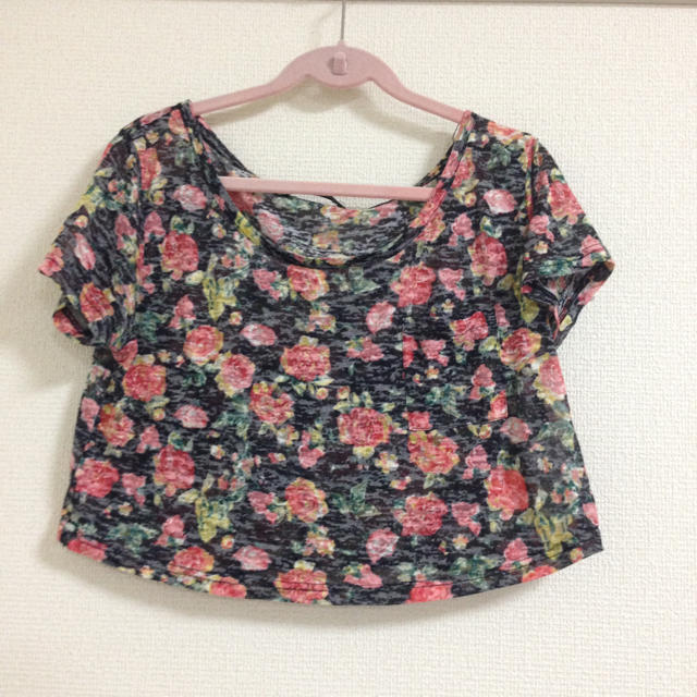 INGNI(イング)の花柄Tシャツ♡ レディースのトップス(Tシャツ(半袖/袖なし))の商品写真