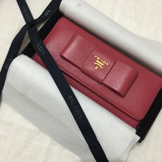 プラダ(PRADA)のPRADA 長財布 美品 ルイヴィトン GUCCI miumiu(財布)