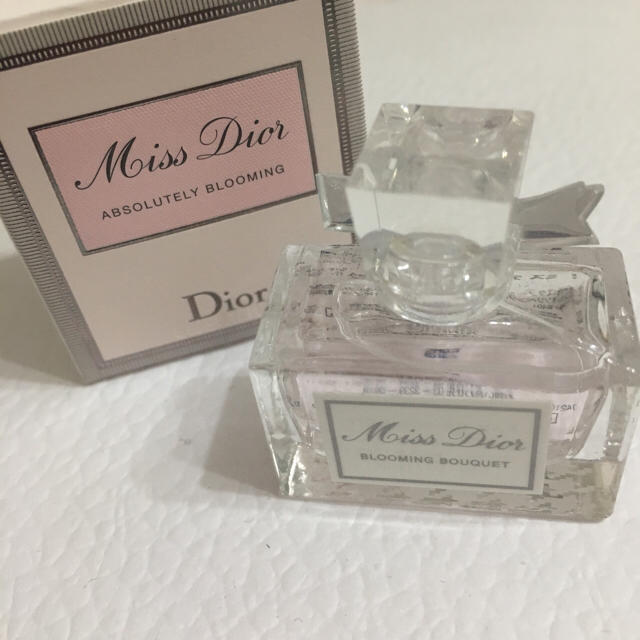 Dior(ディオール)の《Dior》ミスディオール ブルーミングブーケ 5ml コスメ/美容の香水(香水(女性用))の商品写真