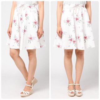 ジルバイジルスチュアート(JILL by JILLSTUART)の♡新品タグ付き♡フローラルフラワースカート♡(ミニスカート)