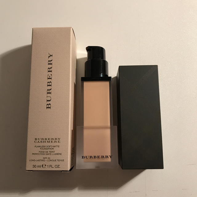 BURBERRY(バーバリー)のバーバリー カシミアファンデーション 12n コスメ/美容のベースメイク/化粧品(ファンデーション)の商品写真