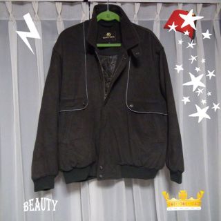 KINGS　WELLのジャンバー（３L)　グリーン(スタジャン)