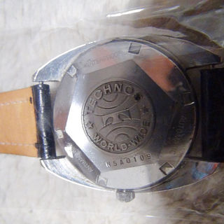 テクノスの自動巻き腕時計１９７０年代