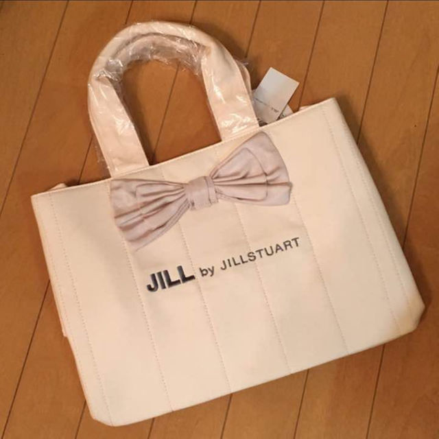 JILL by JILLSTUART(ジルバイジルスチュアート)のxoxo 様 取り置き中m(_ _)m レディースのバッグ(トートバッグ)の商品写真