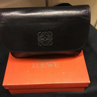 ロエベ(LOEWE)のロエベ クラッチ 未使用 お値下げ(クラッチバッグ)