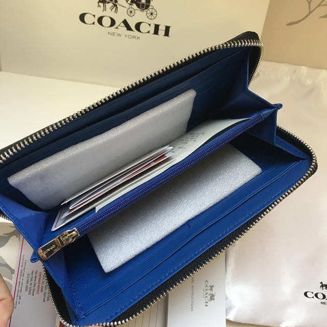 COACH(コーチ)の年末セール coach 長財布 新品 アウトレット レディースのファッション小物(財布)の商品写真