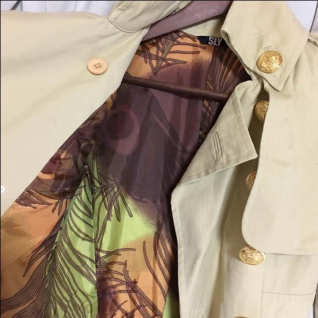 SLY(スライ)のオシャレ‼️ SLY★❗️トレンチコートスライ レディースのジャケット/アウター(トレンチコート)の商品写真