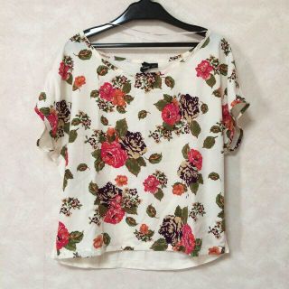 エイチアンドエム(H&M)のH&M♡花柄トップス(Tシャツ(半袖/袖なし))