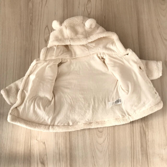 babyGAP(ベビーギャップ)の【美品】baby gap◆くま耳 ファージャケット キッズ/ベビー/マタニティのベビー服(~85cm)(ジャケット/コート)の商品写真