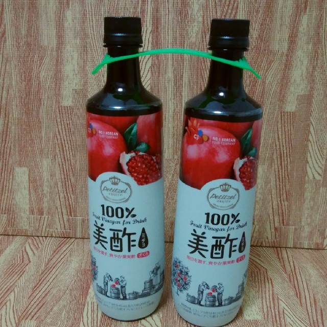 コストコ(コストコ)のザクロ酢　美酢　ミチョ　900mL 　2本 食品/飲料/酒の健康食品(その他)の商品写真