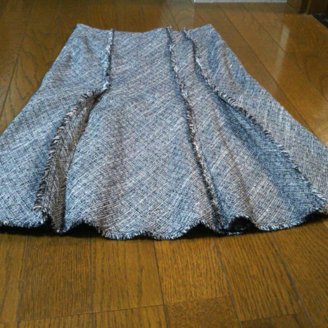 MICHEL KLEIN(ミッシェルクラン)の美品ミッシェルクラン膝丈スカート レディースのスカート(ひざ丈スカート)の商品写真