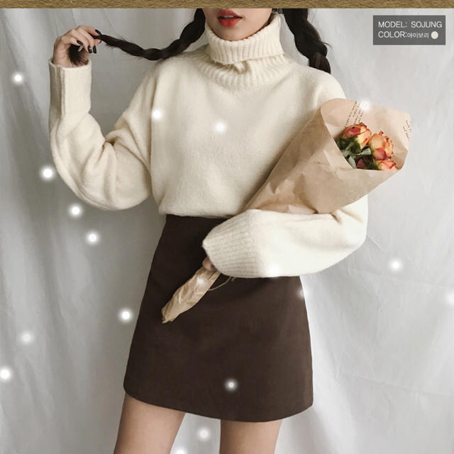 dejou タートルニット 韓国 クリーム レディースのトップス(ニット/セーター)の商品写真