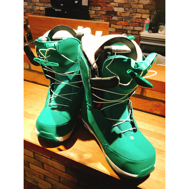 SALOMON ブーツ Ｓ～Ｍ スポーツ/アウトドアのスノーボード(ブーツ)の商品写真
