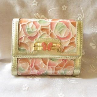 アナスイ(ANNA SUI)の未使用　アナスイ　財布　ドルチェピンクベージュ　エナメル　(財布)